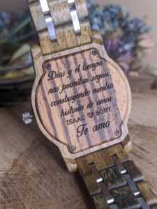 Reloj de Madera Modelo Vandal Claro photo review